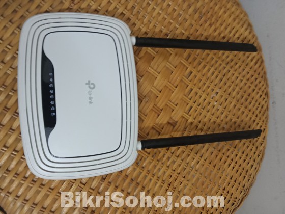 tp link router (300 mbps) model:TL-WR841N